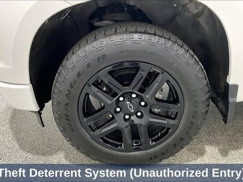 Used 2024 Chevrolet Silverado 1500 Custom w/ Rally Edition AWD/4WD image 45