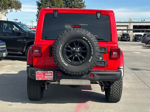 Used 2023 Jeep Wrangler Unlimited Rubicon 392 image 8