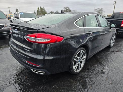 Used 2020 Ford Fusion Titanium image 5