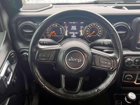 Used 2022 Jeep Gladiator Sport AWD/4WD image 13