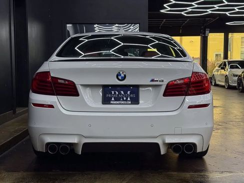 Used 2015 BMW M5 RWD image 8
