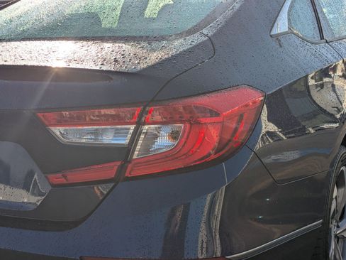 Used 2019 Honda Accord EX image 12