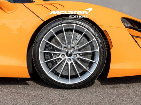 New 2026 McLaren Artura image 20