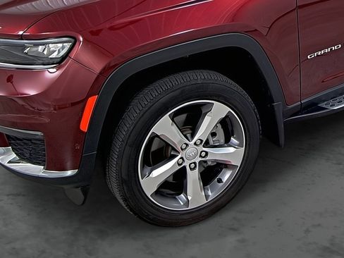 Used 2024 Jeep Grand Cherokee L Limited w/ Luxury Tech Group II AWD/4WD image 7