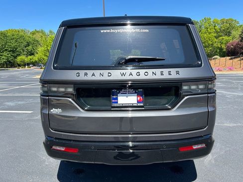 Used 2024 Jeep Grand Wagoneer Series III w/ Rear Seat Video Group 1 AWD/4WD image 26