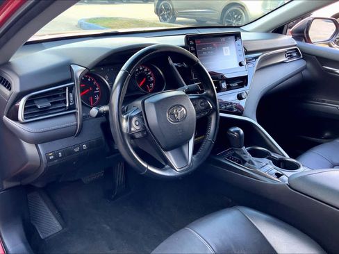 Used 2021 Toyota Camry XSE image 16