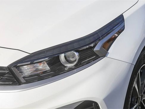 Used 2024 Kia Forte LXS image 6