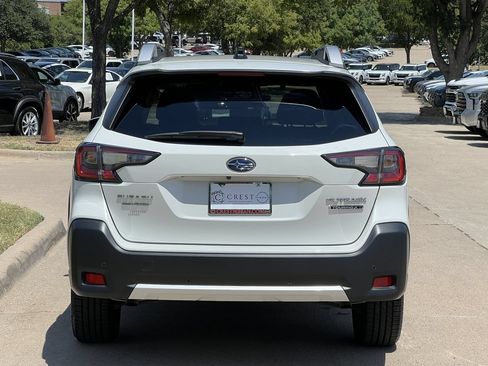 Used 2025 Subaru Outback Touring XT AWD/4WD image 5