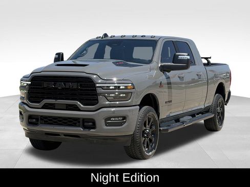Used 2026 RAM 2500 Laramie w/ Night Edition AWD/4WD image 5