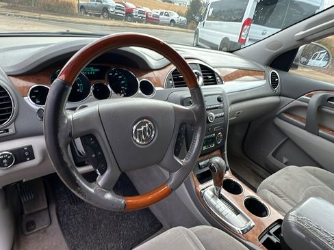 Used 2008 Buick Enclave CX w/ Driver Confidence Package image 26