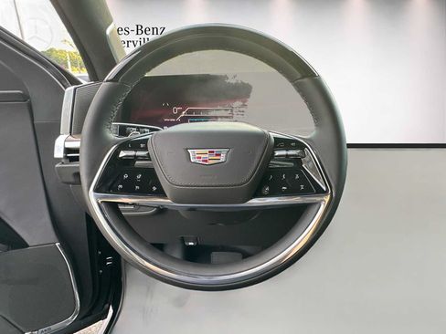 Used 2026 Cadillac Escalade Platinum Sport w/ LPO, ONYX Package AWD/4WD image 11