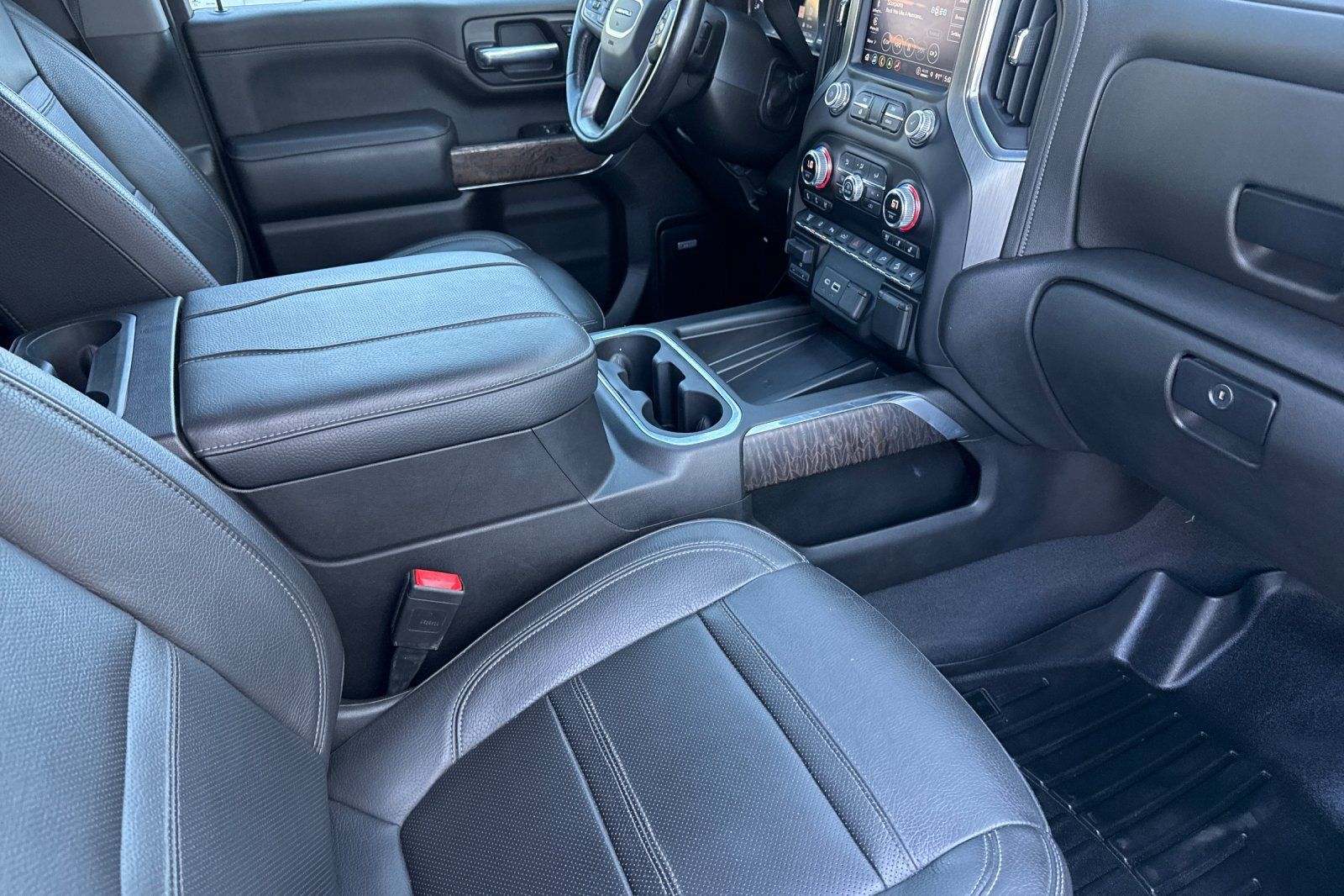 Used 2023 GMC Sierra 3500 Denali w/ Denali Ultimate Package AWD/4WD image 19