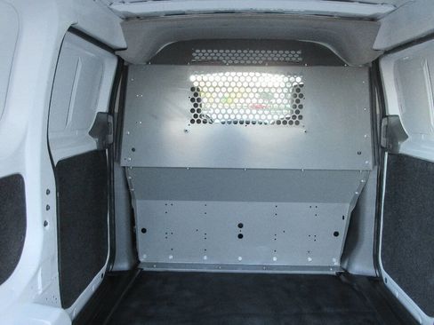 Used 2019 Nissan NV200 S image 19