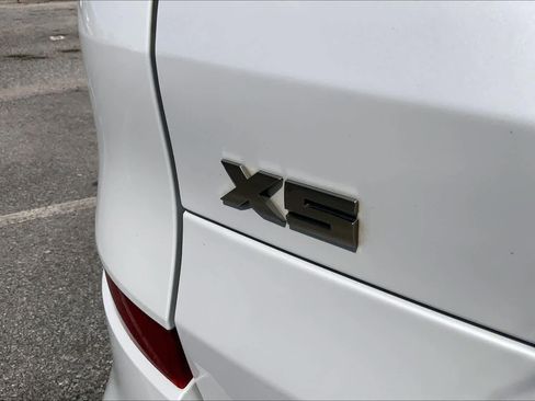 Used 2022 BMW X5 M50i w/ Executive Package AWD/4WD image 31
