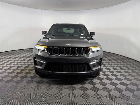 Certified 2024 Jeep Grand Cherokee Limited RWD image 5