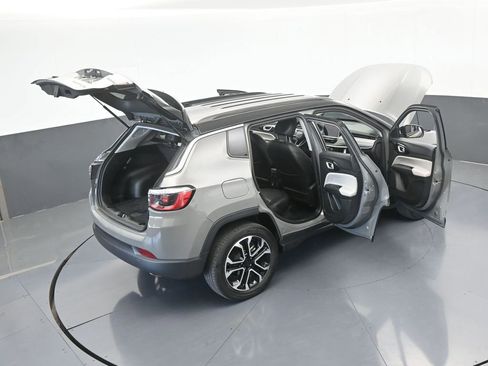 Certified 2022 Jeep Compass Limited image 7