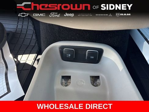Used 2020 Chrysler Voyager Lxi FWD image 19