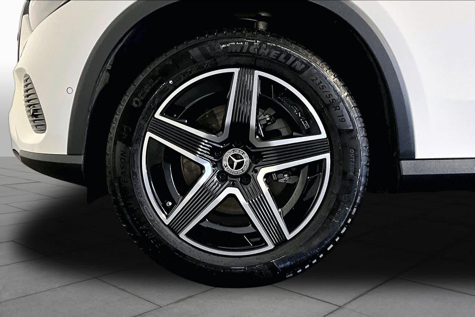 Certified 2026 Mercedes-Benz GLC 300 4MATIC image 11