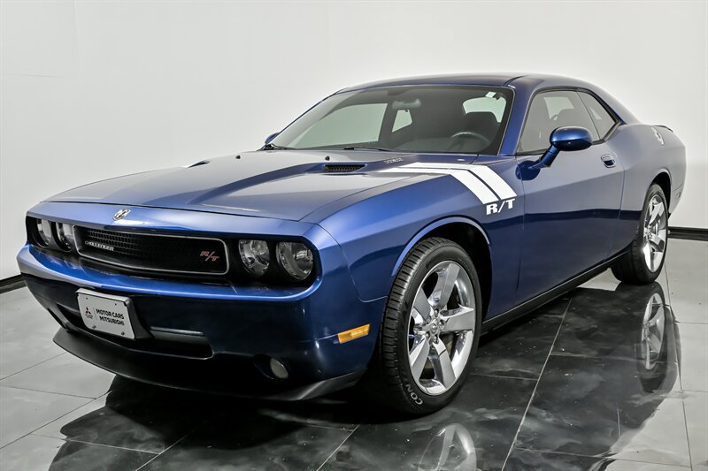 Used 2010 Dodge Challenger R/T w/ Sound Group RWD image 5
