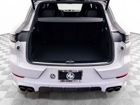 New 2026 Porsche Cayenne Coupe image 34