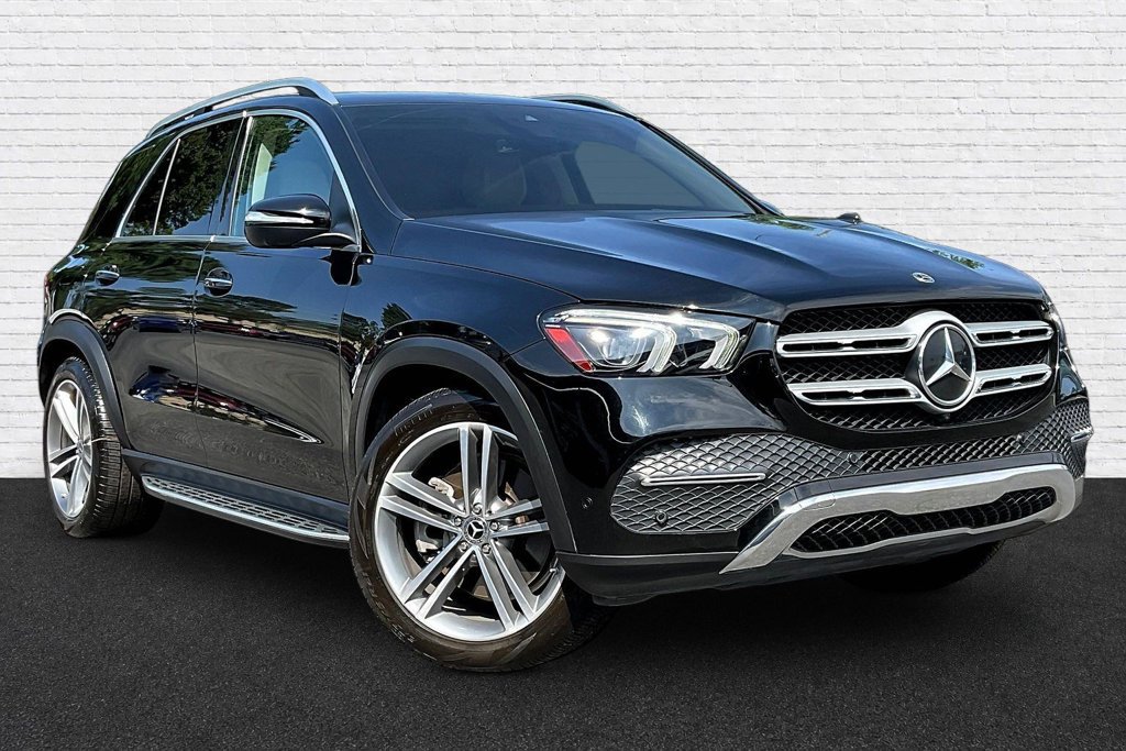 Used 2022 Mercedes-Benz GLE 450 4MATIC w/ Premium Package image 3