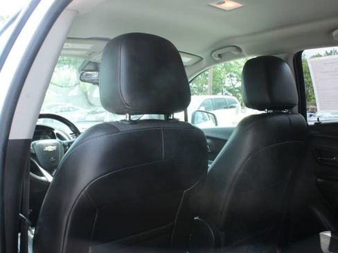 Used 2015 Chevrolet Trax LT w/ LT Plus Package FWD image 30