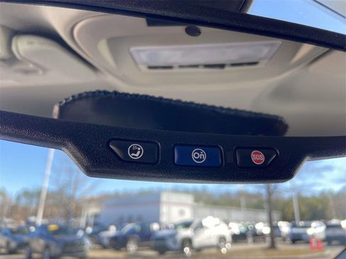 Used 2019 Chevrolet Colorado ZR2 image 27