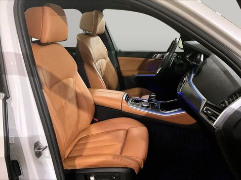 Used 2019 BMW X5 xDrive40i w/ Convenience Package AWD/4WD image 7