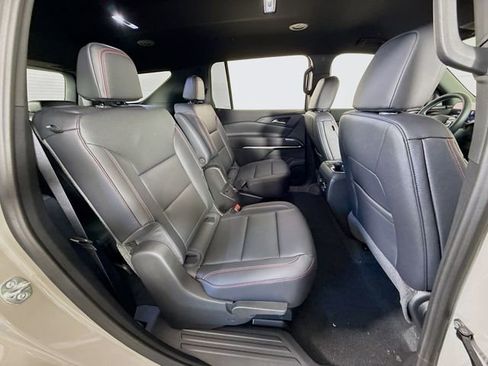 New 2026 Chevrolet Traverse Z71 w/ Driver Confidence Package image 31