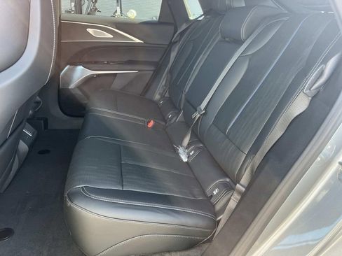 New 2026 Cadillac Lyriq V image 19