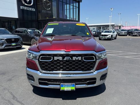Used 2025 RAM 1500 Big Horn AWD/4WD image 3