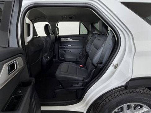 New 2026 Ford Explorer Active w/ Active Comfort Package RWD image 9