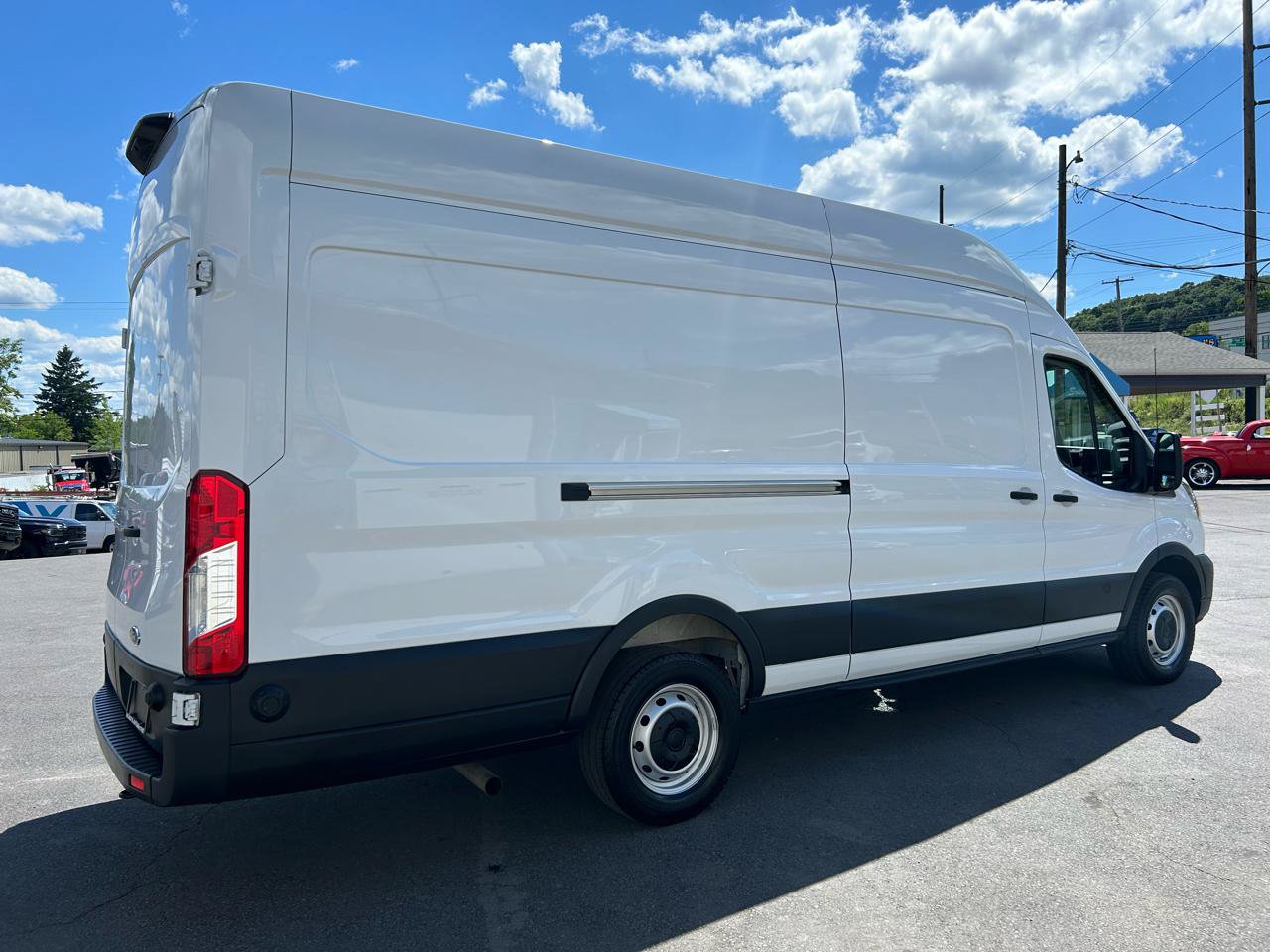 Used 2025 Ford Transit 250 148 High Roof Extended w/ Load Area Protection Package RWD image 5