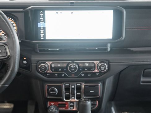Used 2024 Jeep Wrangler Unlimited Rubicon 392 AWD/4WD image 35