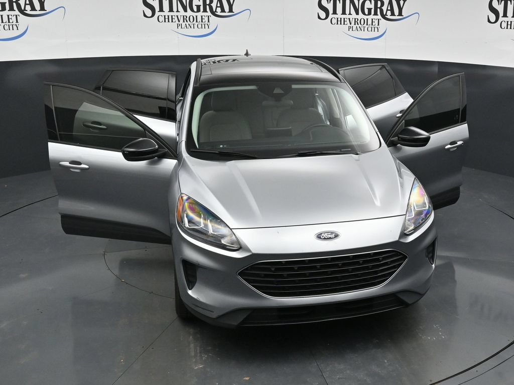 Used 2022 Ford Escape SE w/ SE Sport Appearance Package FWD image 43