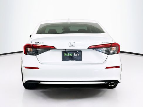Used 2024 Honda Civic Sport image 7
