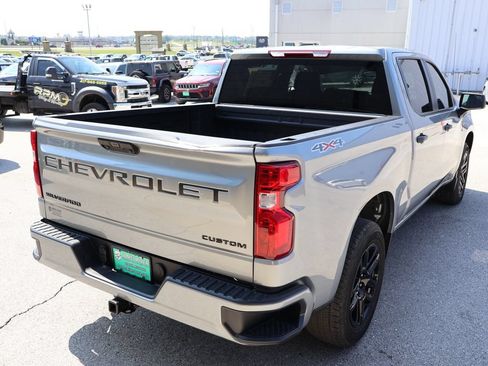Used 2025 Chevrolet Silverado 1500 Custom w/ LPO, Dark Essentials Package AWD/4WD image 5