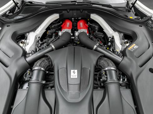 Certified 2022 Ferrari Roma image 48