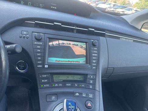 Used 2010 Toyota Prius One image 30
