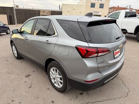 Used 2023 Chevrolet Equinox LT image 5