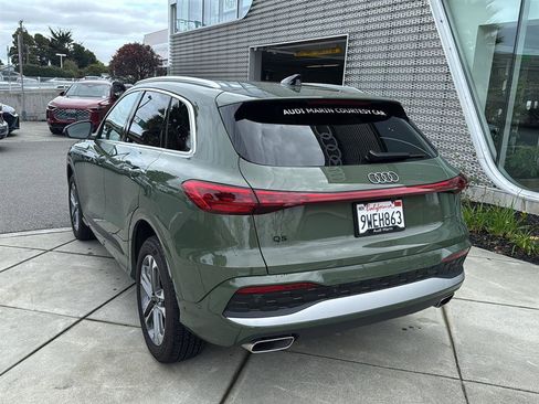 Used 2025 Audi Q5 Premium Plus w/ Premium Plus image 8