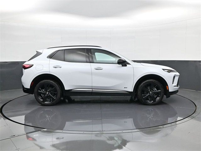 Used 2025 Buick Envision Sport Touring AWD/4WD image 4