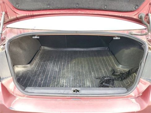 Used 2010 Subaru Legacy 2.5i Premium image 6