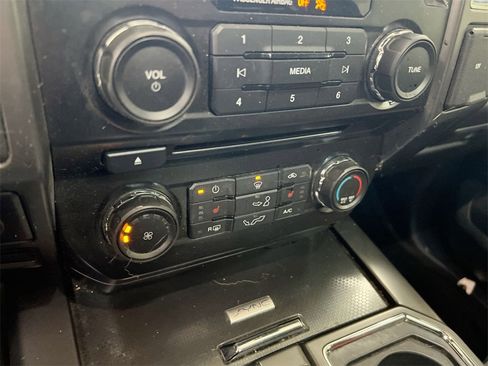 Used 2016 Ford F150 XLT w/ Equipment Group 302A Luxury image 15