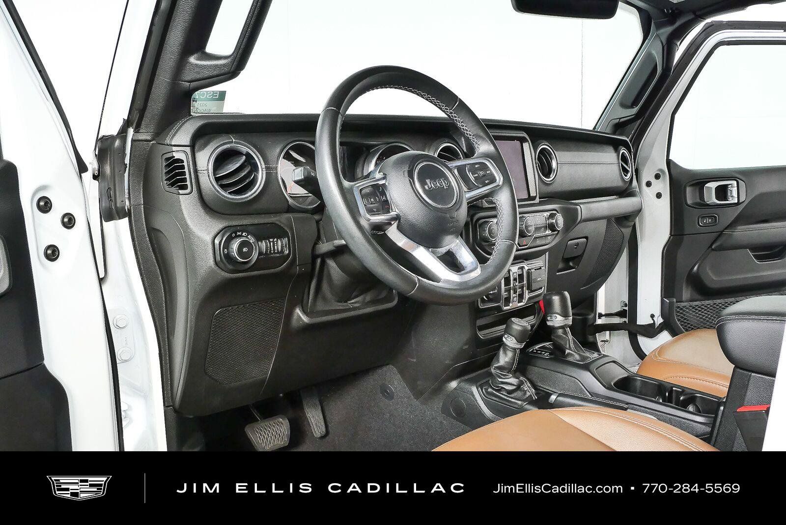 Used 2021 Jeep Wrangler Unlimited Sahara AWD/4WD image 4
