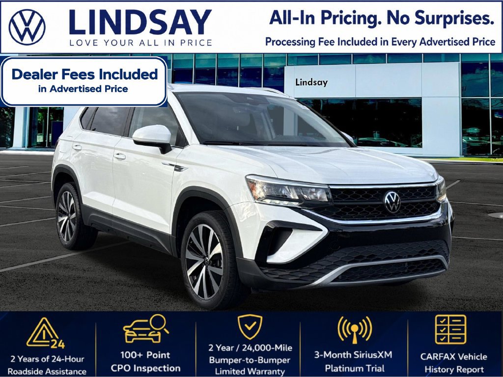 Used 2023 Volkswagen Taos SE w/ Panoramic Sunroof Package FWD image 1