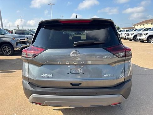 Used 2023 Nissan Rogue S AWD/4WD image 4