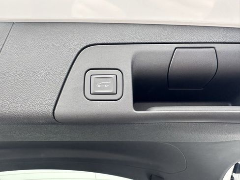 New 2025 Buick Envision Sport Touring image 11