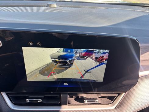 Used 2025 Chevrolet Equinox LT image 17