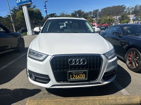Used 2015 Audi Q3 2.0T Prestige w/ Prestige Package image 2